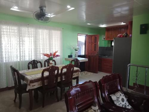 VieVan's Transient House