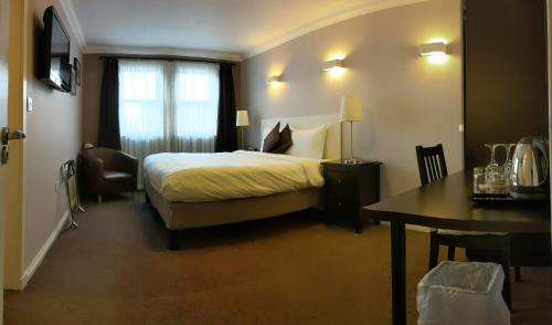 Maclean Guest House
