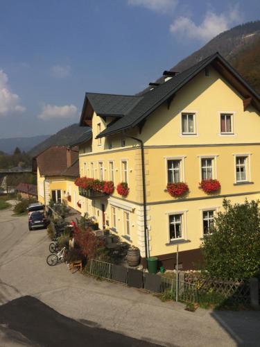 Rettensteinerhof Wirtshaus Hilbinger