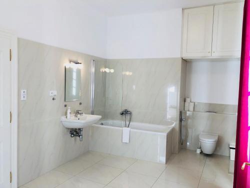 Royal Road Residence