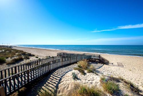 Apartamentos Leo Islamar