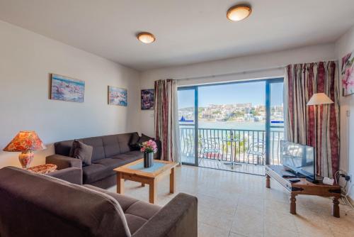 Harbour Lights Apartments