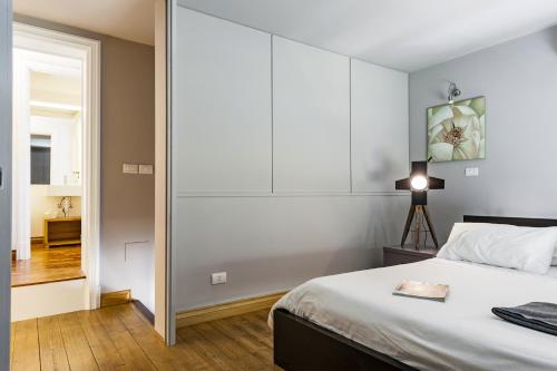 Ferrini Home Residence 150