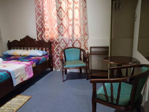 Madid's Inn Beach Resort