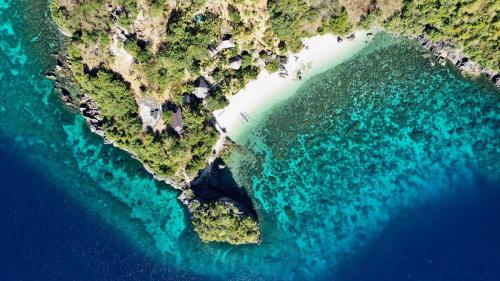 Tinaoog Beach Resort