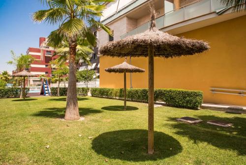 EnjoyGranada LUJO Piscina y Parking