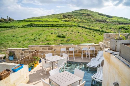 Ta' Pinu Bed And Breakfast