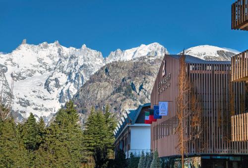 Le Massif Hotel & Lodge Courmayeur