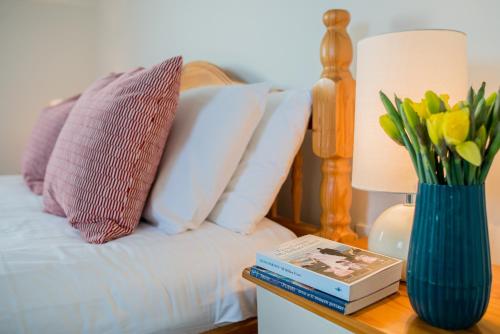 Oar Doolin Restaurant & Rooms