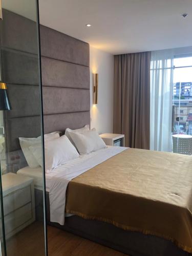 Apollonia Royale Hotel