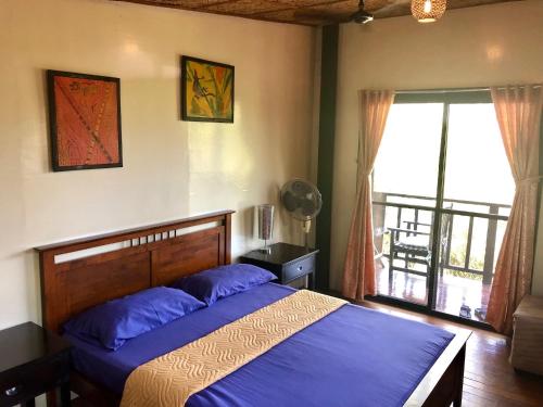 Native House with beautiful pool