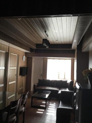 Condo with Free Swimming Pool & Viewing Deck