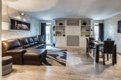 Black and White Suite