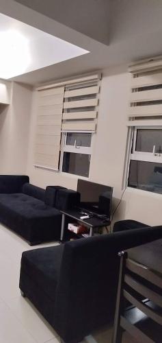 Condotel Walking distance to Airport ( Terminal 3)