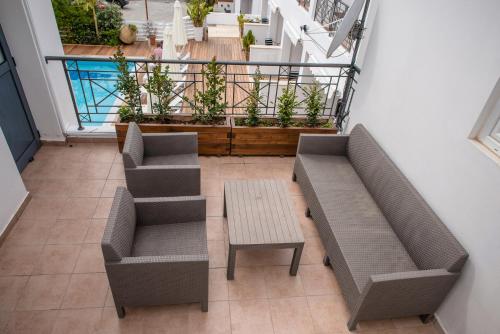 Julipapas Gardens