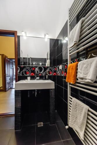 Select City Center Apartments