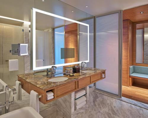 Grand Hyatt Manila
