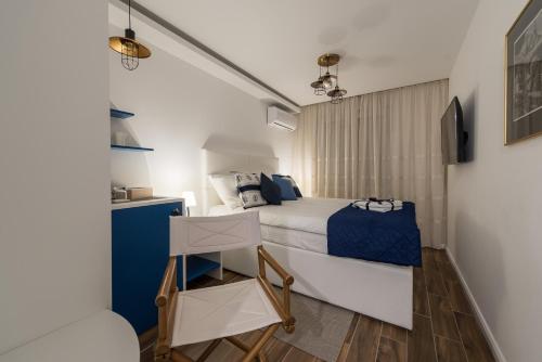 Blue Old Navy Rooms