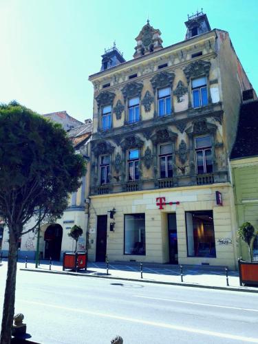 Select City Center Apartments