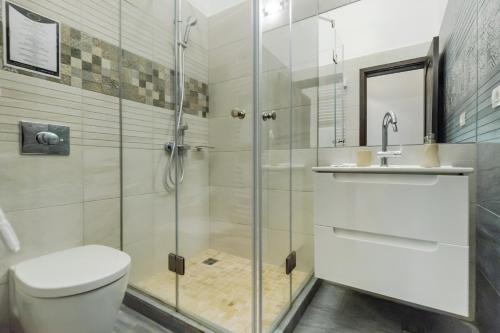 Select City Center Apartments