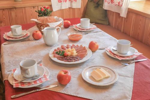 Farm Holidays Povsin