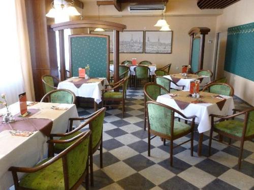 Penzion A Restaurace Šenk