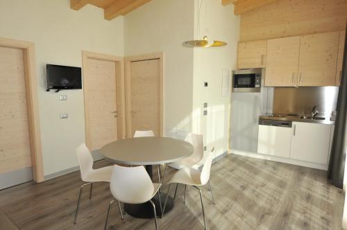 Camping Spiaggia Lago Di Molveno