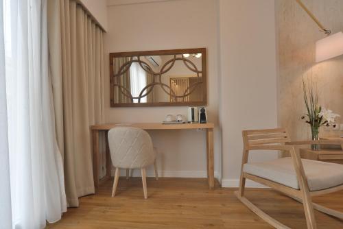 A. P. Acropolis View Apartments