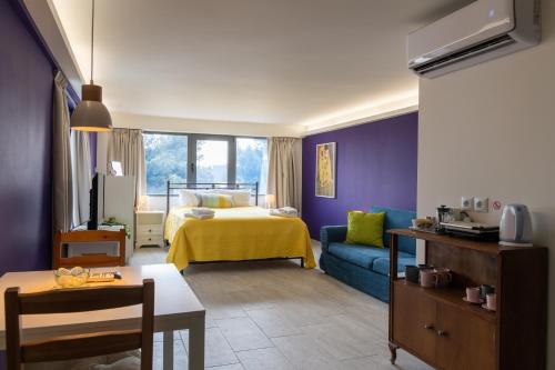 Chroma Lodge
