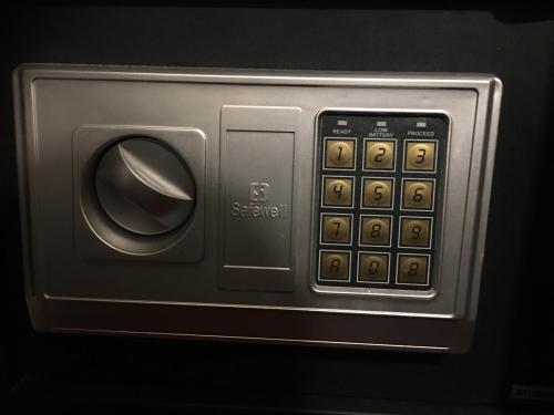 Chona & Christophe Guesthouse - Cavite