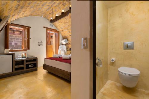10Gr Boutique Hotel & Wine Bar