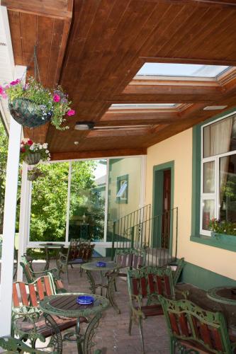 Rhu Glenn Country Club