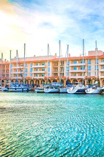 Apartamentos Puerto Almerimar