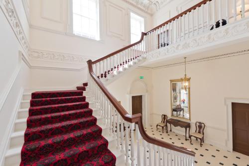 The Henrietta Suites