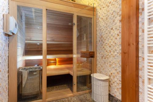 Winter & Summer Resort