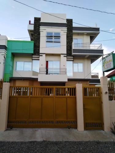 Golden Pension House
