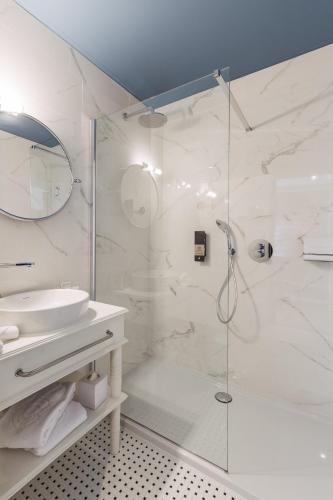 Hotel Cocoon