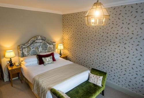 Maids Head Hotel