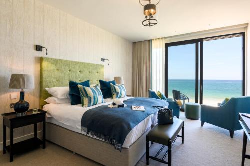 Carbis Bay