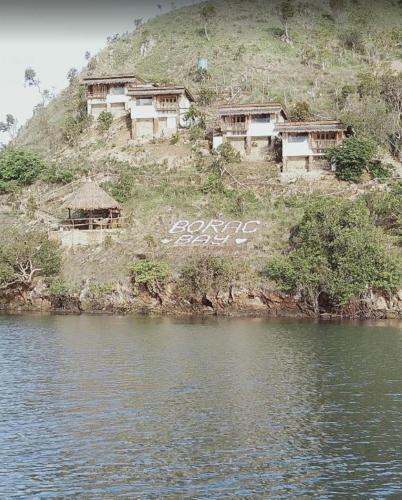 Borac Bay Bungalows Hotel and Resort