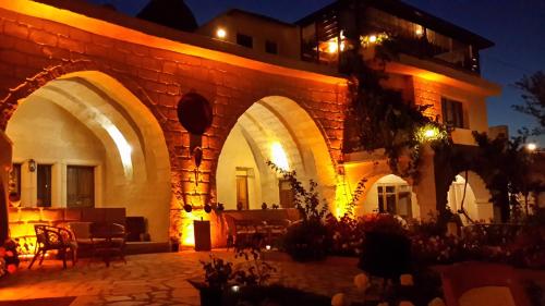 Kayatas Cave Suites Hotel