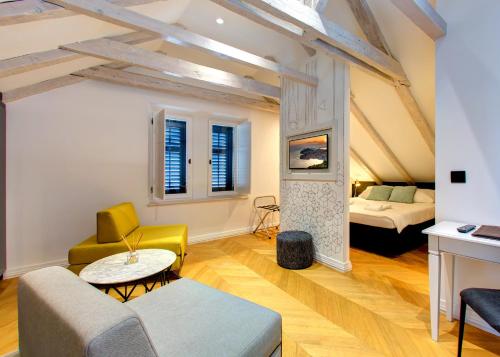 Forty Four Guest House