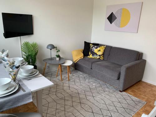 FIVE Apartments