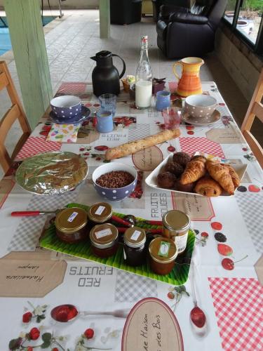 Chez Marie Ange Et Clovis