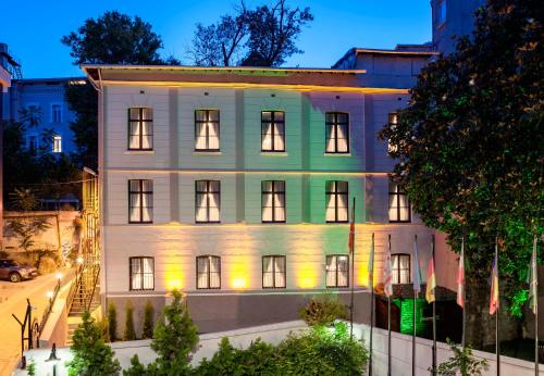 Element Garden Hotel