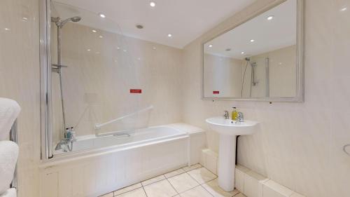 Caley Hall Hotel