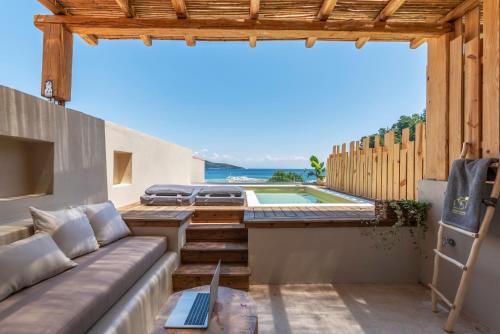 Meli Suites