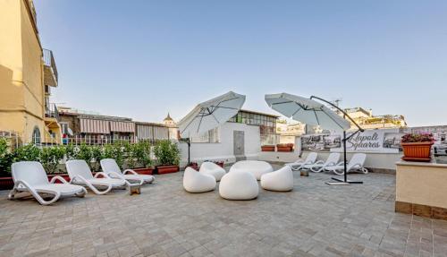 Napoli Squares Suites