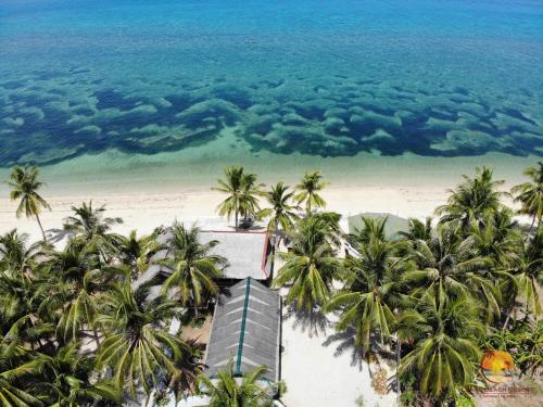 Lanas Beach Resort