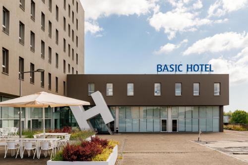 Basic Braga by AXIS